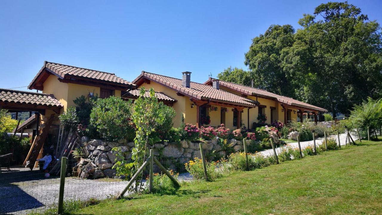 Casas Rurales Entrecastanos Onís 外观 照片