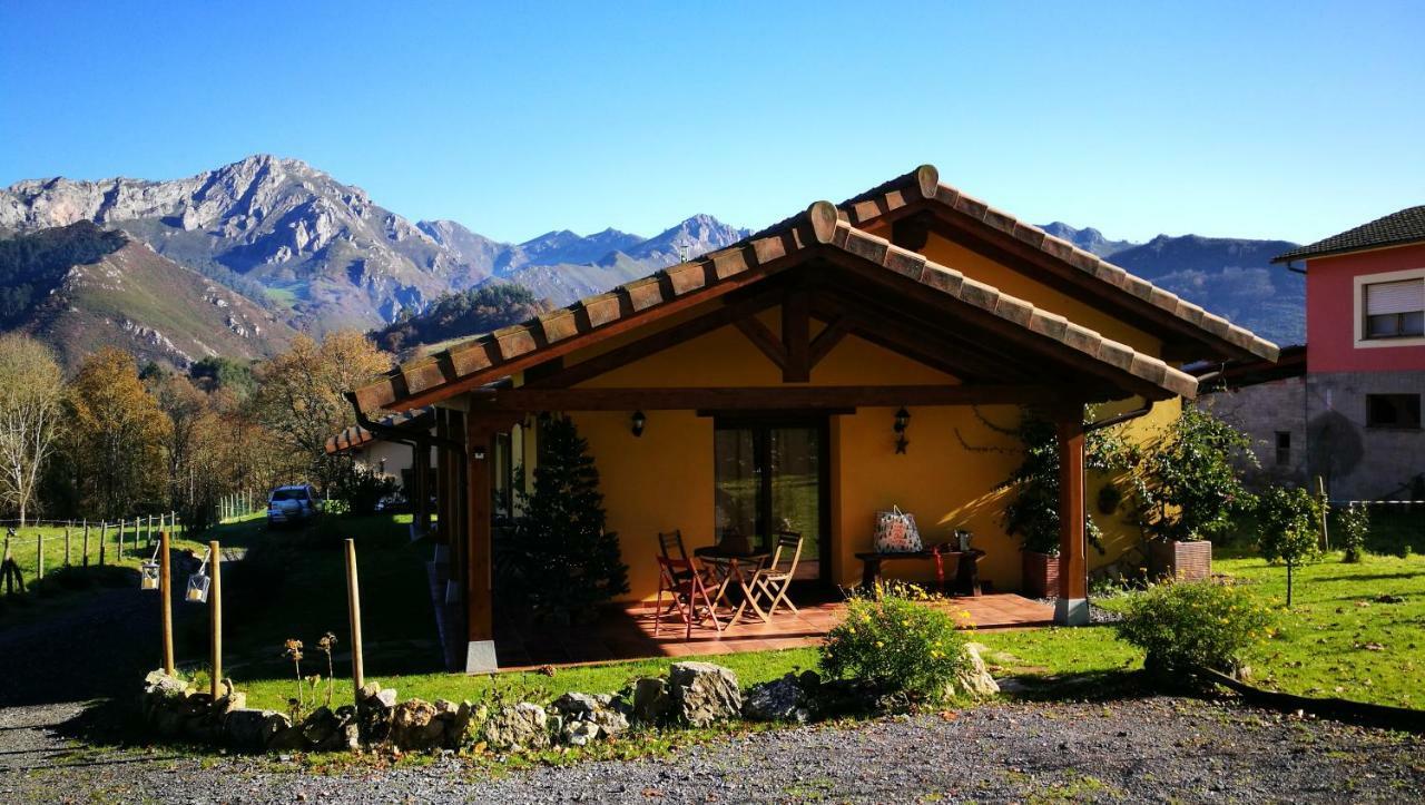 Casas Rurales Entrecastanos Onís 外观 照片